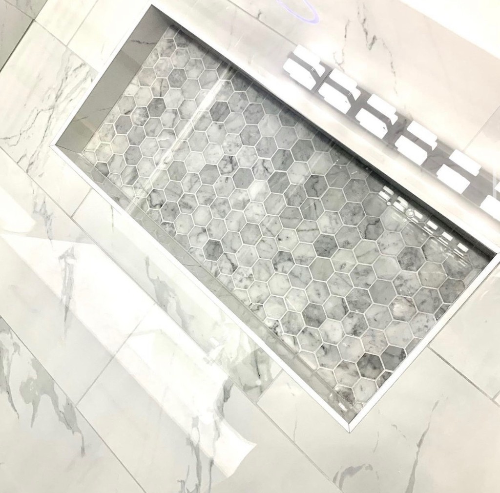 Shower niche tile detail